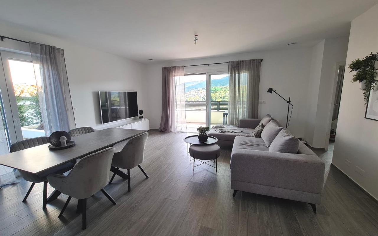 Villa Capris Apartments Koper Dış mekan fotoğraf