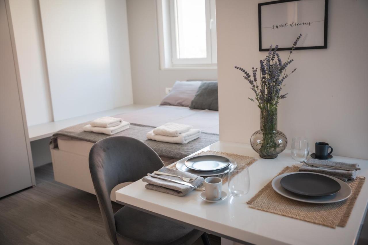 Villa Capris Apartments Koper Dış mekan fotoğraf