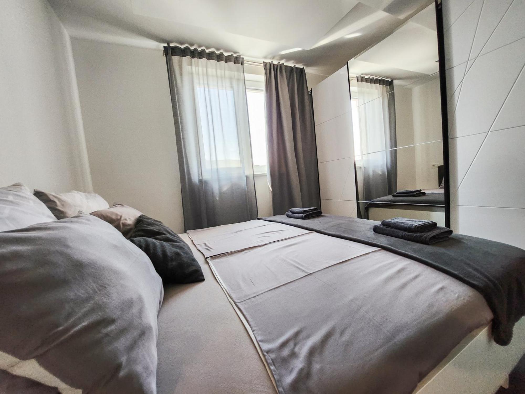 Villa Capris Apartments Koper Dış mekan fotoğraf